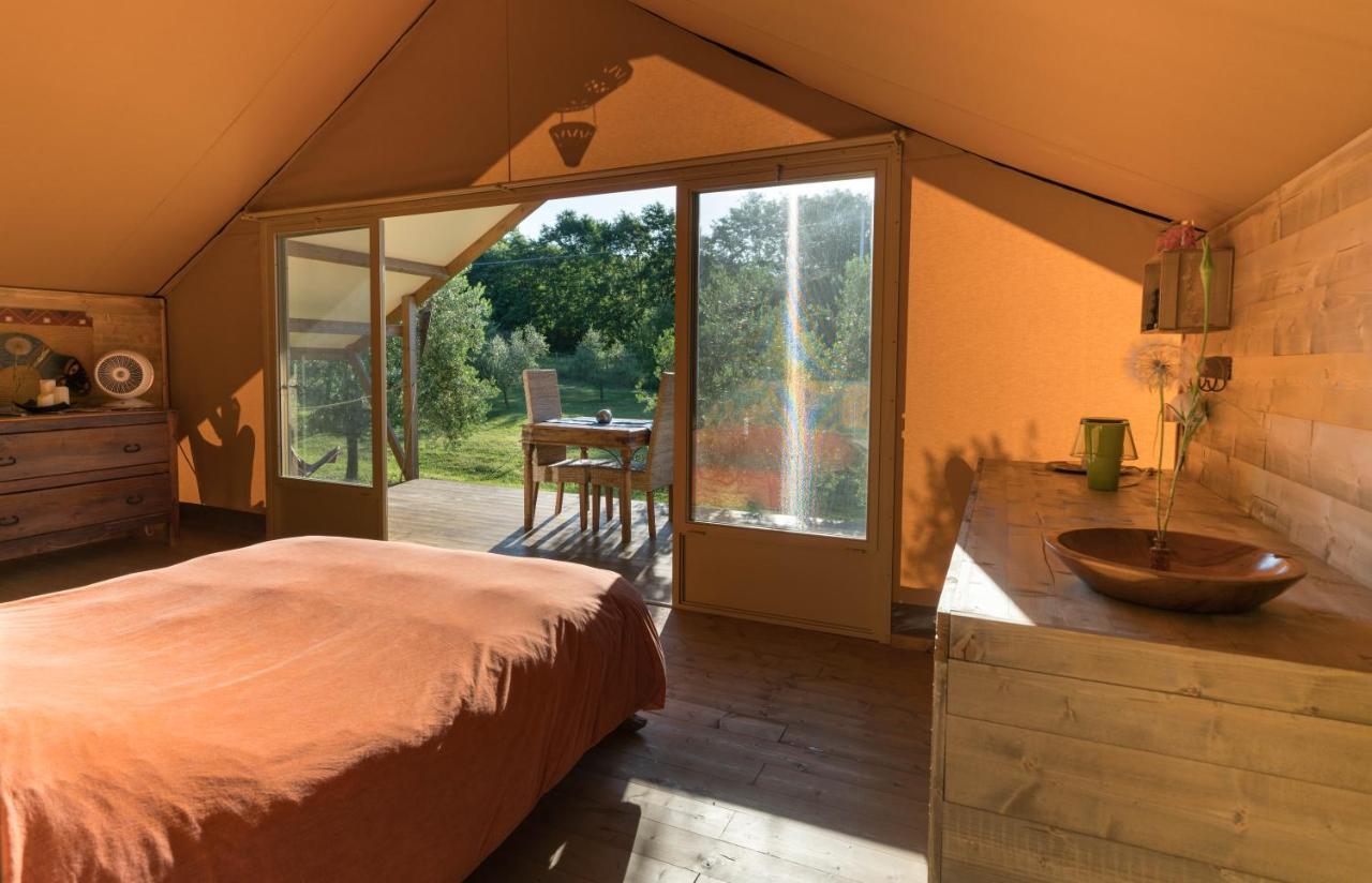 Glamping In Toscana, Luxury Tents In Agriturismo Biologico Sorano  Eksteriør billede